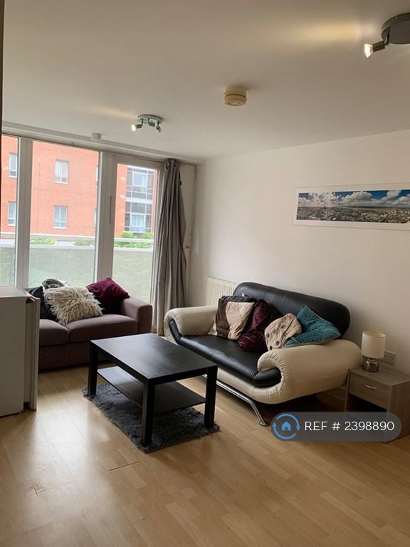 Apartment in Liverpool - View 3
