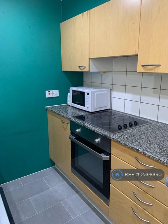Apartment in Liverpool - View 5