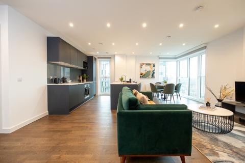 undefined, Novella New Bailey, Salford M3