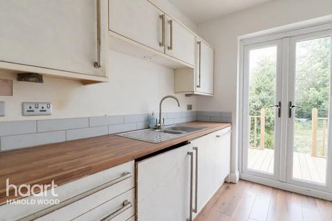 3 bedroom semi-detached house for sale, Gubbins Lane, Harold Wood