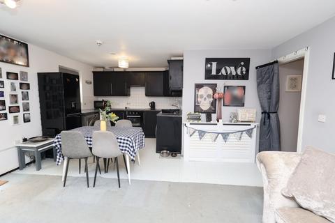 2 bedroom flat for sale, Marland Way, Stretford, M32