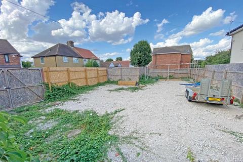 undefined, Masonic Hall Road, CHERTSEY