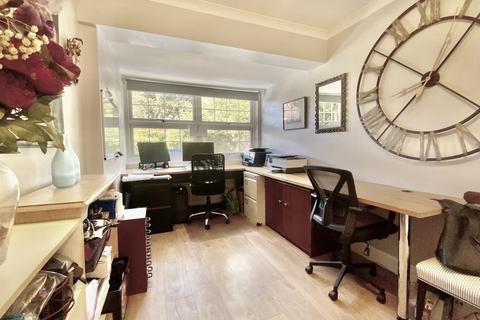 4 bedroom terraced house for sale, Dartmouth Place, London W4