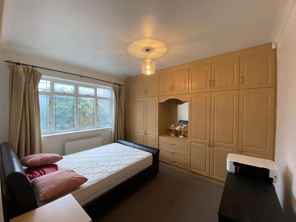 House in London - View 3