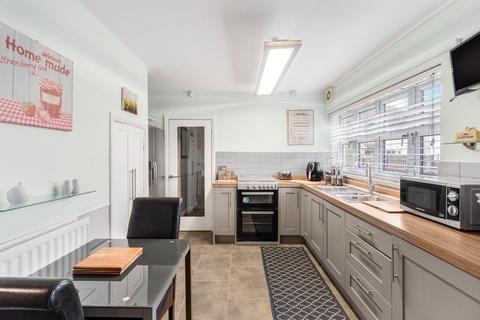 4 bedroom semi-detached house for sale, Haslewood Drive, Leeds, West Yorkshire