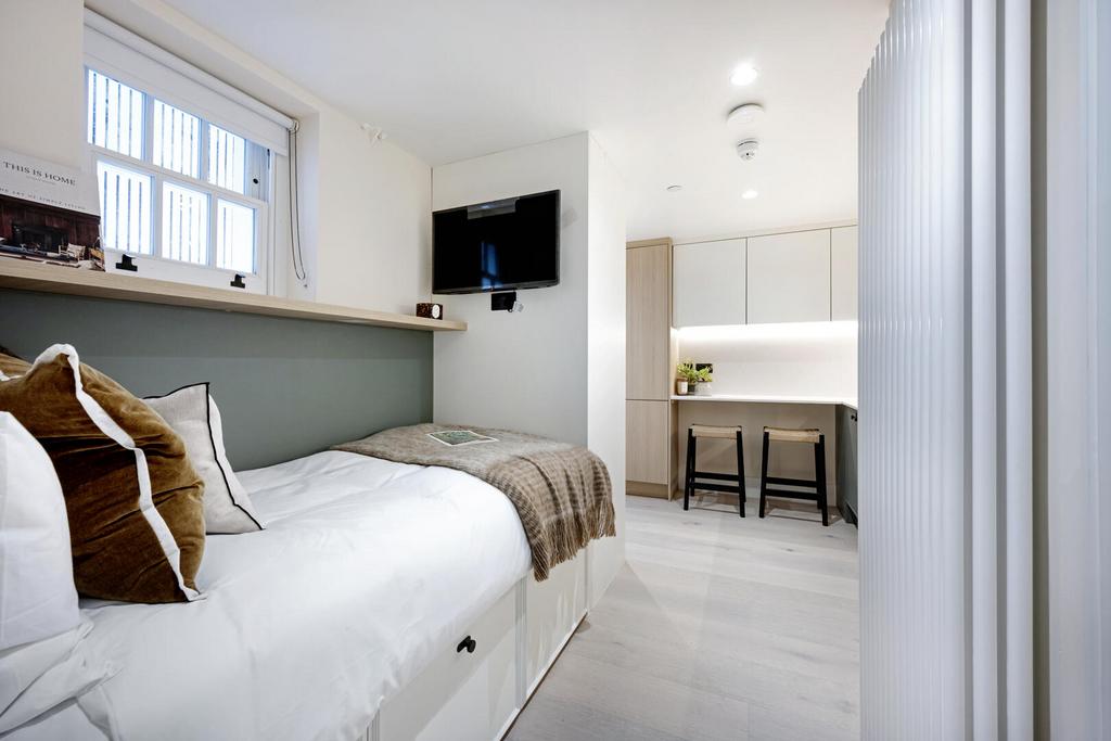 Apartment in London - View 2