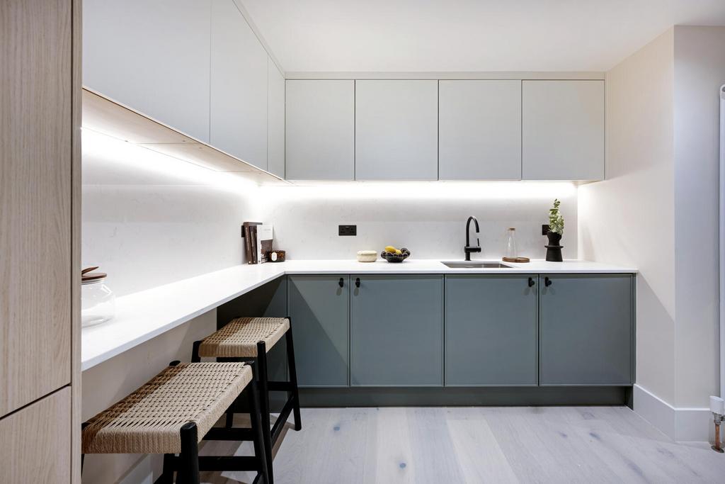 Apartment in London - View 5