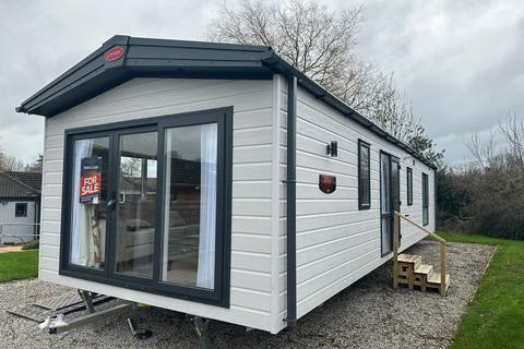 2 bedroom lodge for sale, Kearby with Netherby Nr. Wetherby