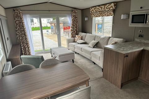 2 bedroom lodge for sale, Kearby with Netherby Nr. Wetherby