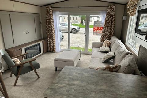 2 bedroom lodge for sale, Kearby with Netherby Nr. Wetherby