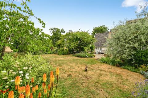 2 bedroom character property for sale, Hopton Road, Thelnetham, Diss