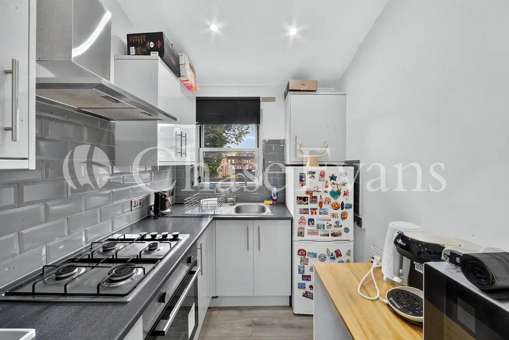 Apartment in London - View 2