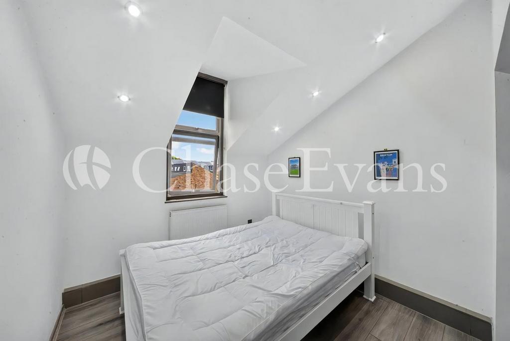 Apartment in London - More