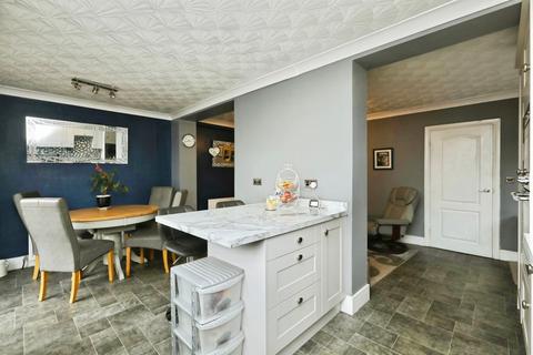3 bedroom semi-detached house for sale, South Parade, Worksop