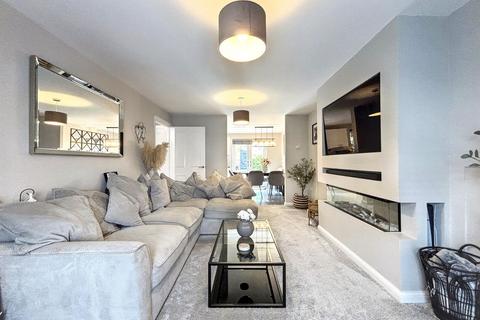 3 bedroom semi-detached house for sale, Daisy Way, Bexhill, TN40