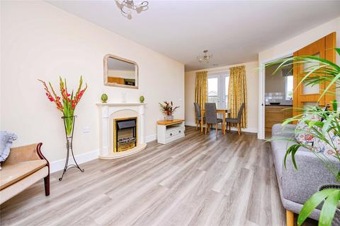 undefined, High Street North, Dunstable, Bedfordshire, LU6