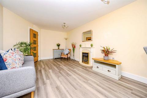 undefined, High Street North, Dunstable, Bedfordshire, LU6