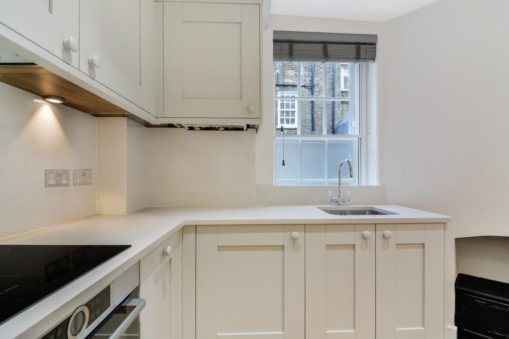 Apartment in London - View 4