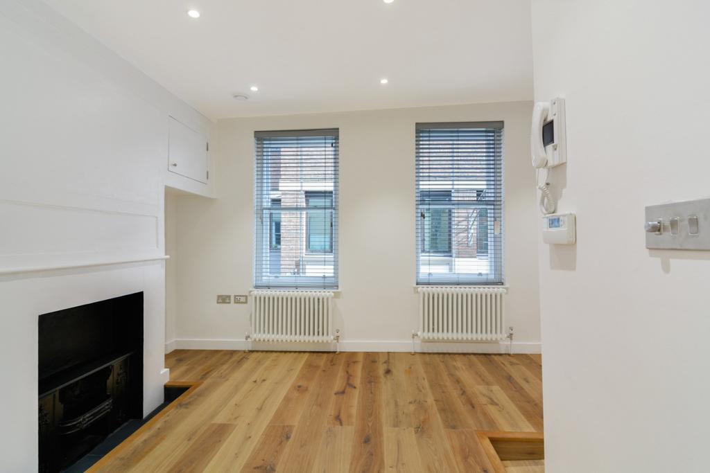 Apartment in London - More