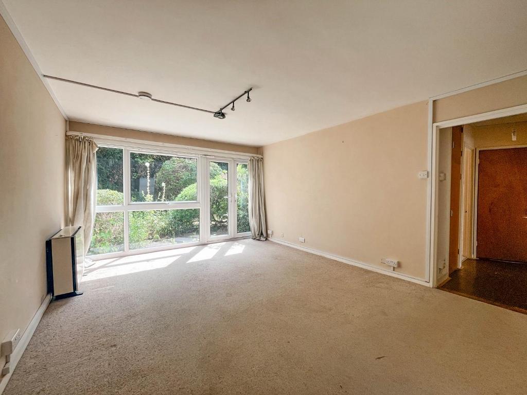 Apartment in Cambridge - View 2
