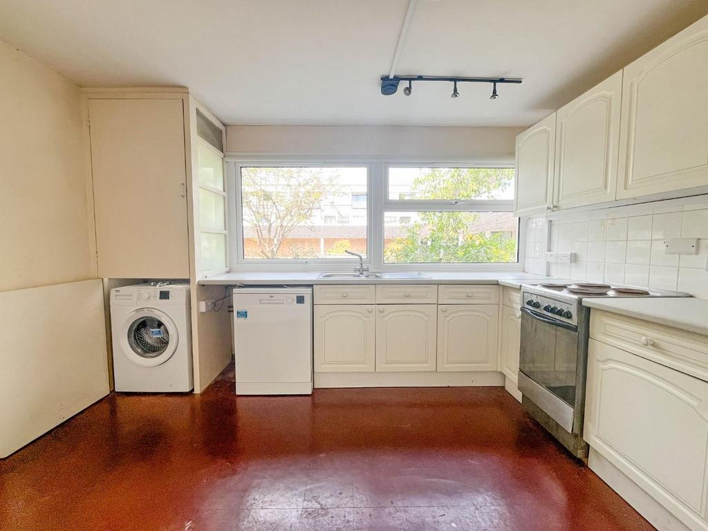 Apartment in Cambridge - View 3