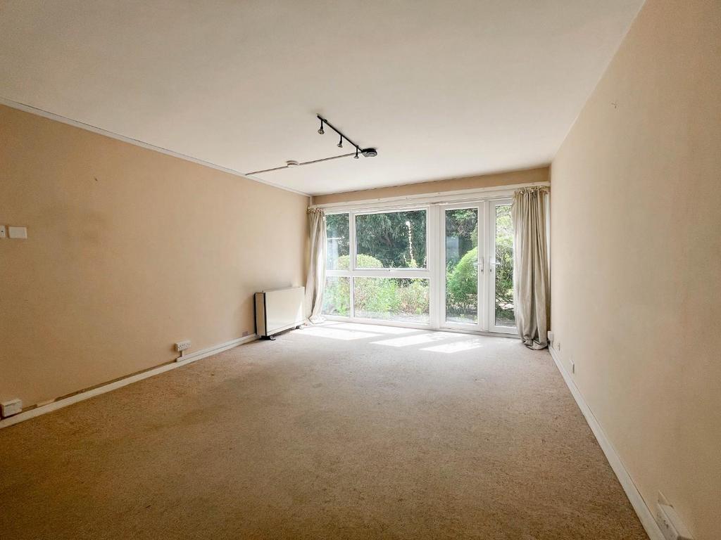 Apartment in Cambridge - View 5