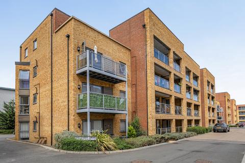 2 bedroom apartment for sale, Discovery Drive, Swanley, Kent