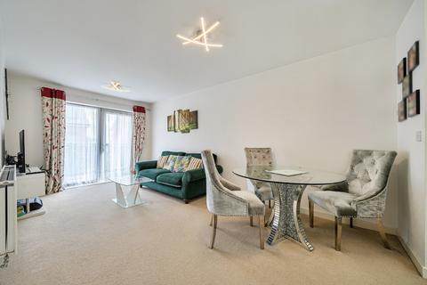2 bedroom apartment for sale, Discovery Drive, Swanley, Kent