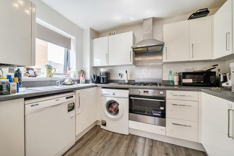 2 bedroom apartment for sale, Discovery Drive, Swanley, Kent