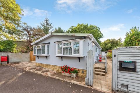 2 bedroom park home for sale, New Look Mobile Home Park, Carterton, Oxfordshire