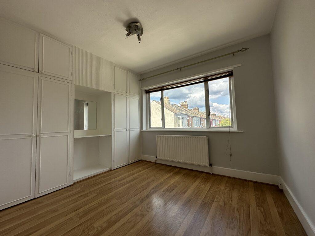 House in London - View 5