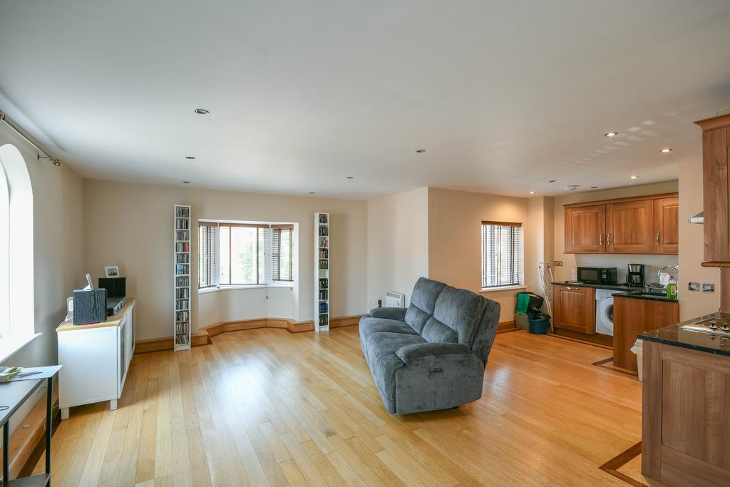Apartment in Middlesbrough - View 3