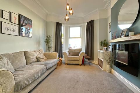 2 bedroom semi-detached house for sale, Kew Road, Southport PR8