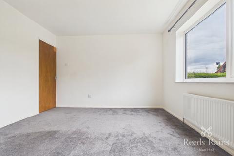 2 bedroom apartment to rent, Woodview Close, Chesterfield S42
