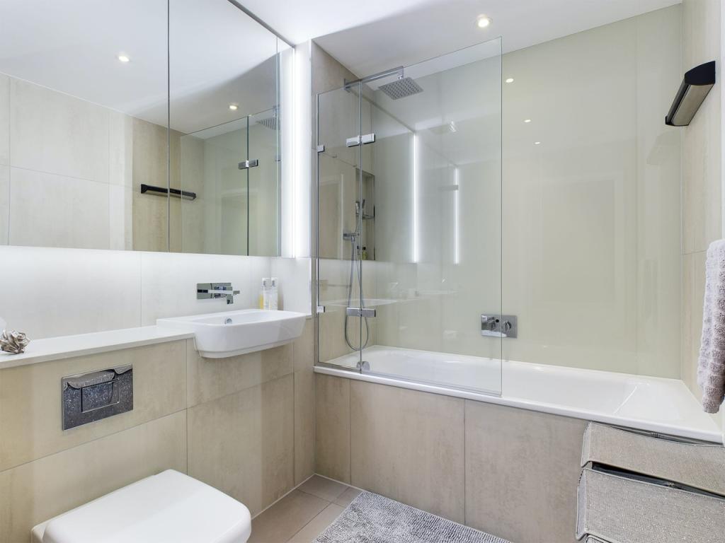 Apartment in Wembley - View 4