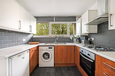 3 bedroom apartment for sale, Rowstock Gardens, London, N7