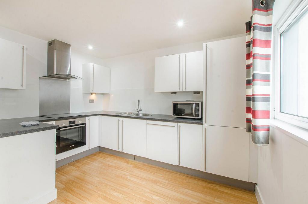 Apartment in London - View 4