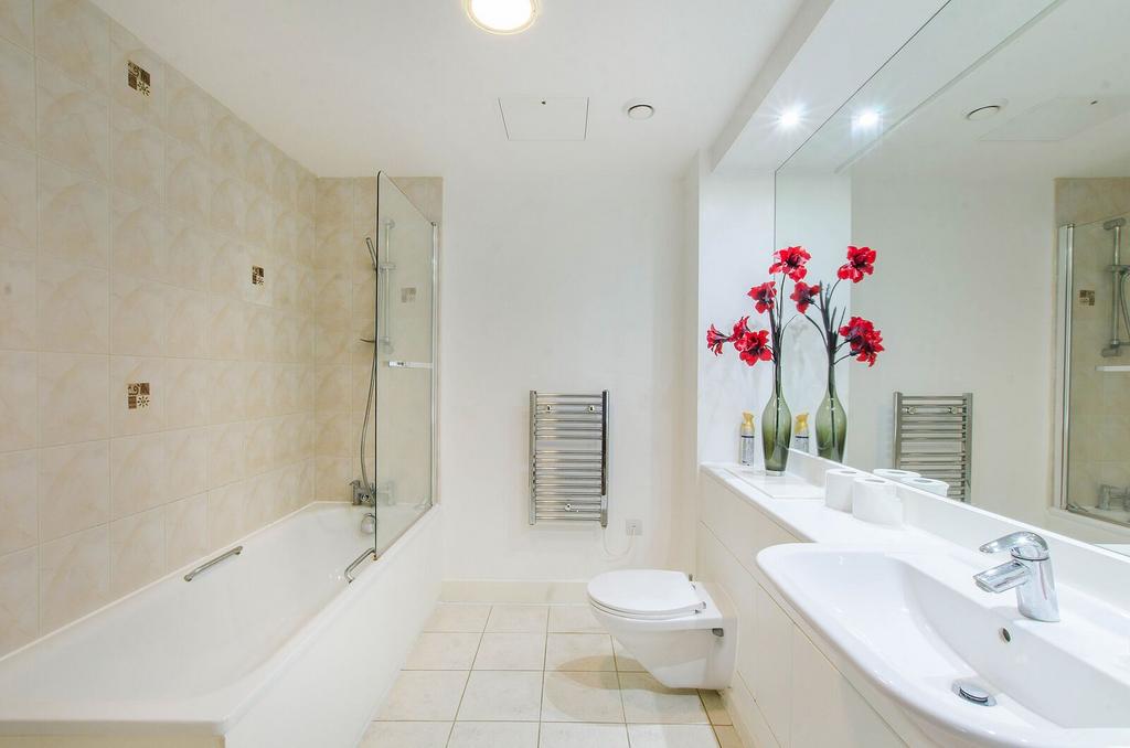 Apartment in London - More