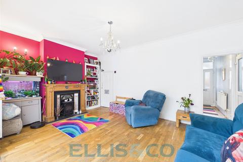 4 bedroom semi-detached house for sale, Albert Road, Tonbridge, Kent, TN9