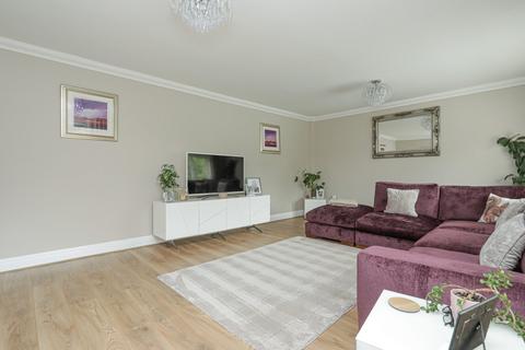 5 bedroom detached house for sale, Kingsgate Avenue, Broadstairs, Kent, CT10