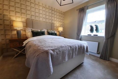 4 bedroom detached house for sale, Whitehall Road West, Bradford, BD11