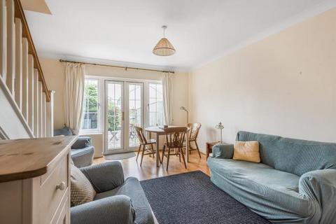 2 bedroom terraced house to rent, Lynn Close, Marston, Oxford, OX3