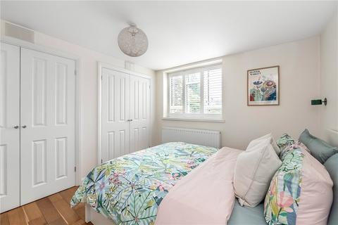 undefined, St. James's Close, London, SW17