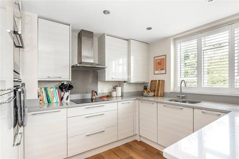 undefined, St. James's Close, London, SW17
