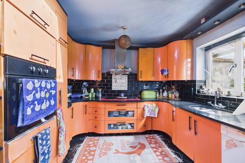 6 bedroom semi-detached house for sale, Browning Way, Hounslow, Middlesex, TW5