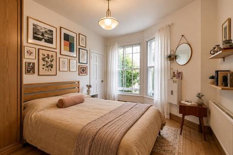 3 bedroom apartment for sale, Sinclair Road, London, W14