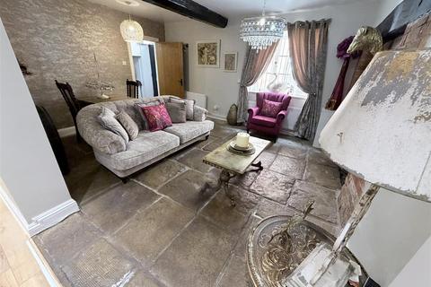 3 bedroom cottage for sale, North Street, Atherstone