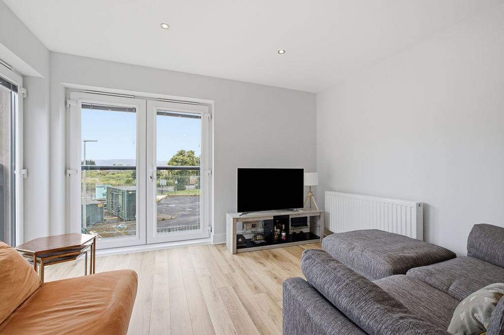 Apartment in Renfrew, Renfrewshire - View 4