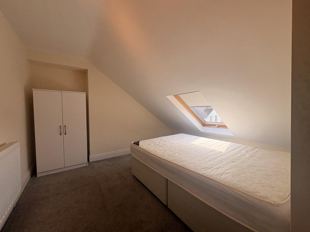 Apartment in Cardiff - View 3