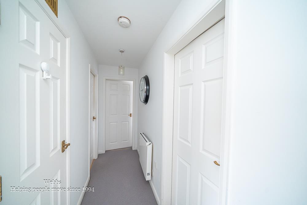 Apartment in Sutton Coldfield, Walmley - More